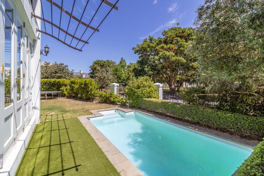 4 Bedroom Property for Sale in Val De Vie Estate Western Cape